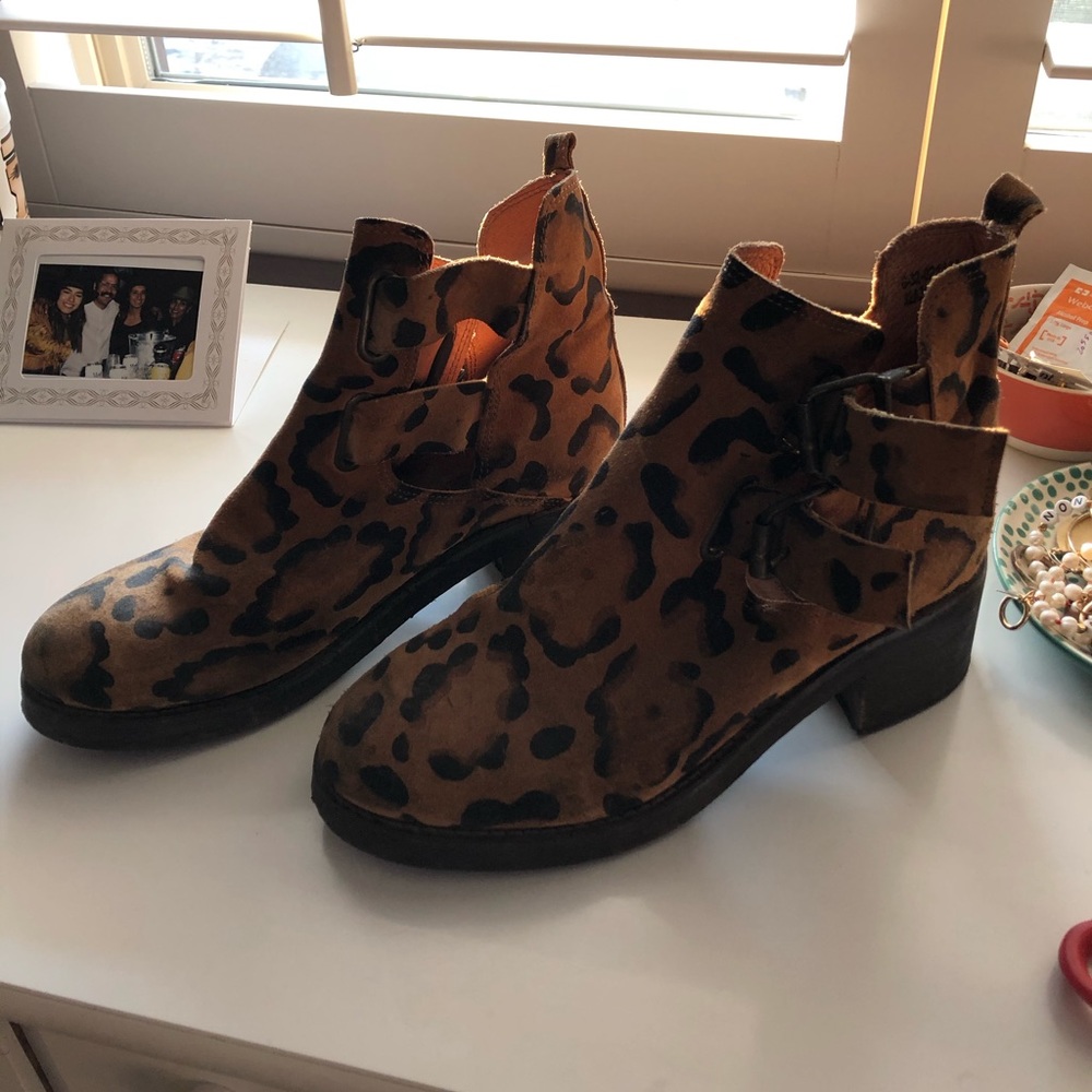 Leopard Print Topshop Booties